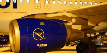 Condor Flugverspätung: Passagiere sitzen fast 40 Stunden fest